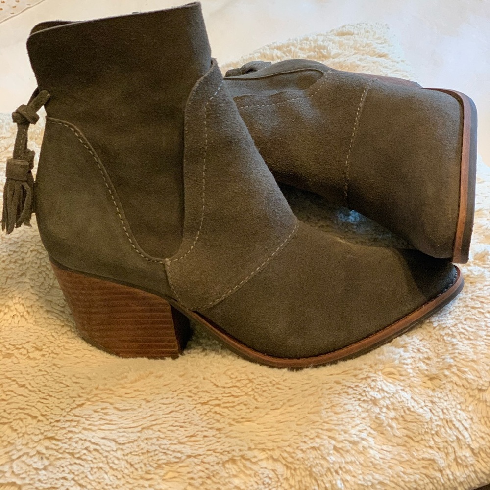 Matisse Laney Bootie in Charcoal size 6